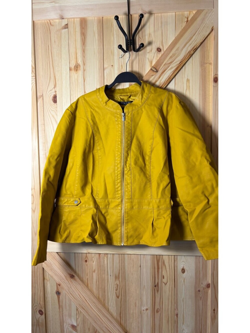 Baccini Women's Mustard Yellow Faux Leather Jacket Size 3X